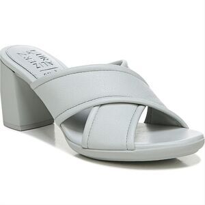 New Naturalizer Genn Rhythm high heel Sandal light gray slip on leather size 8.5